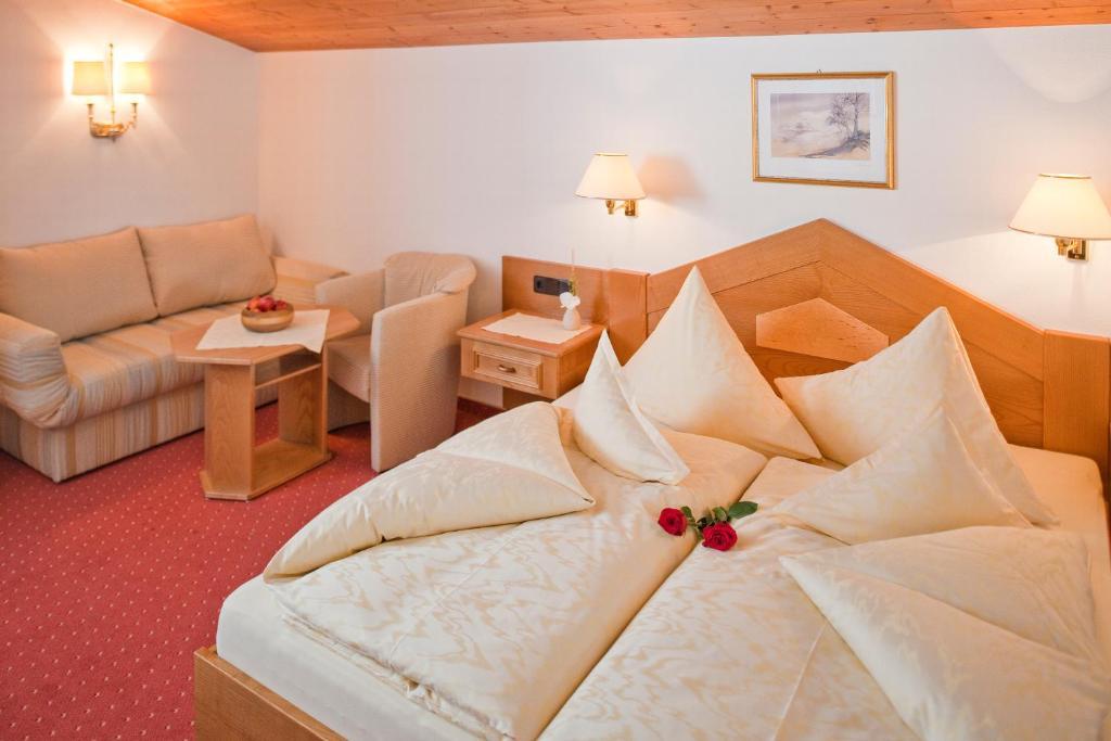 Hotel Jagdhof Bed & Breakfast オーバーグールグル 部屋 写真
