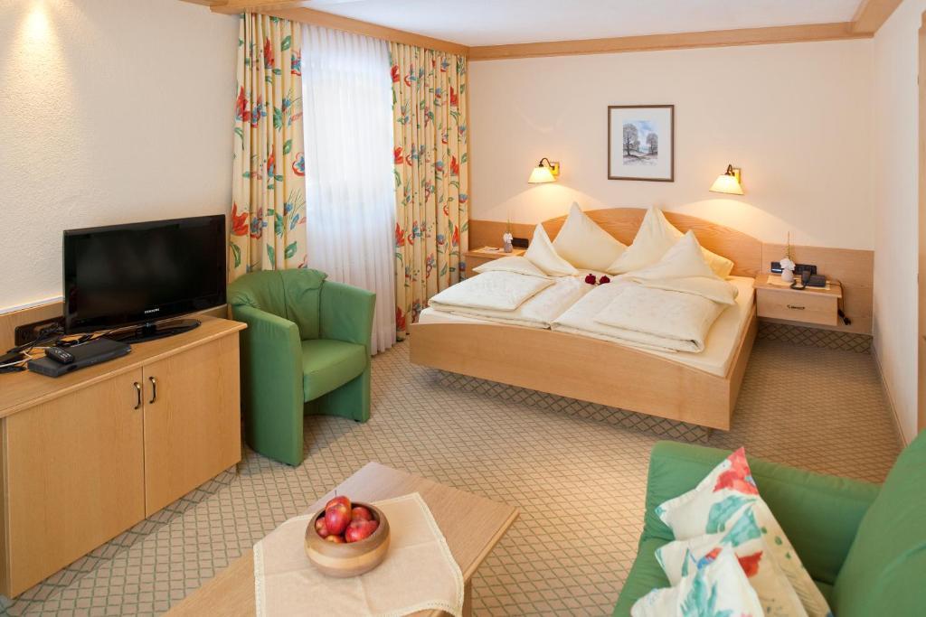 Hotel Jagdhof Bed & Breakfast オーバーグールグル 部屋 写真