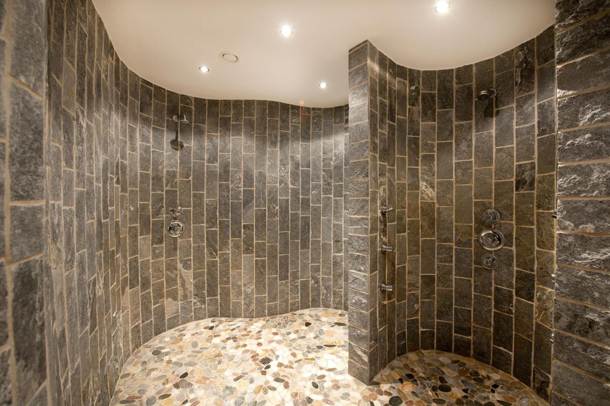 Hotel Jagdhof Bed & Breakfast オーバーグールグル エクステリア 写真