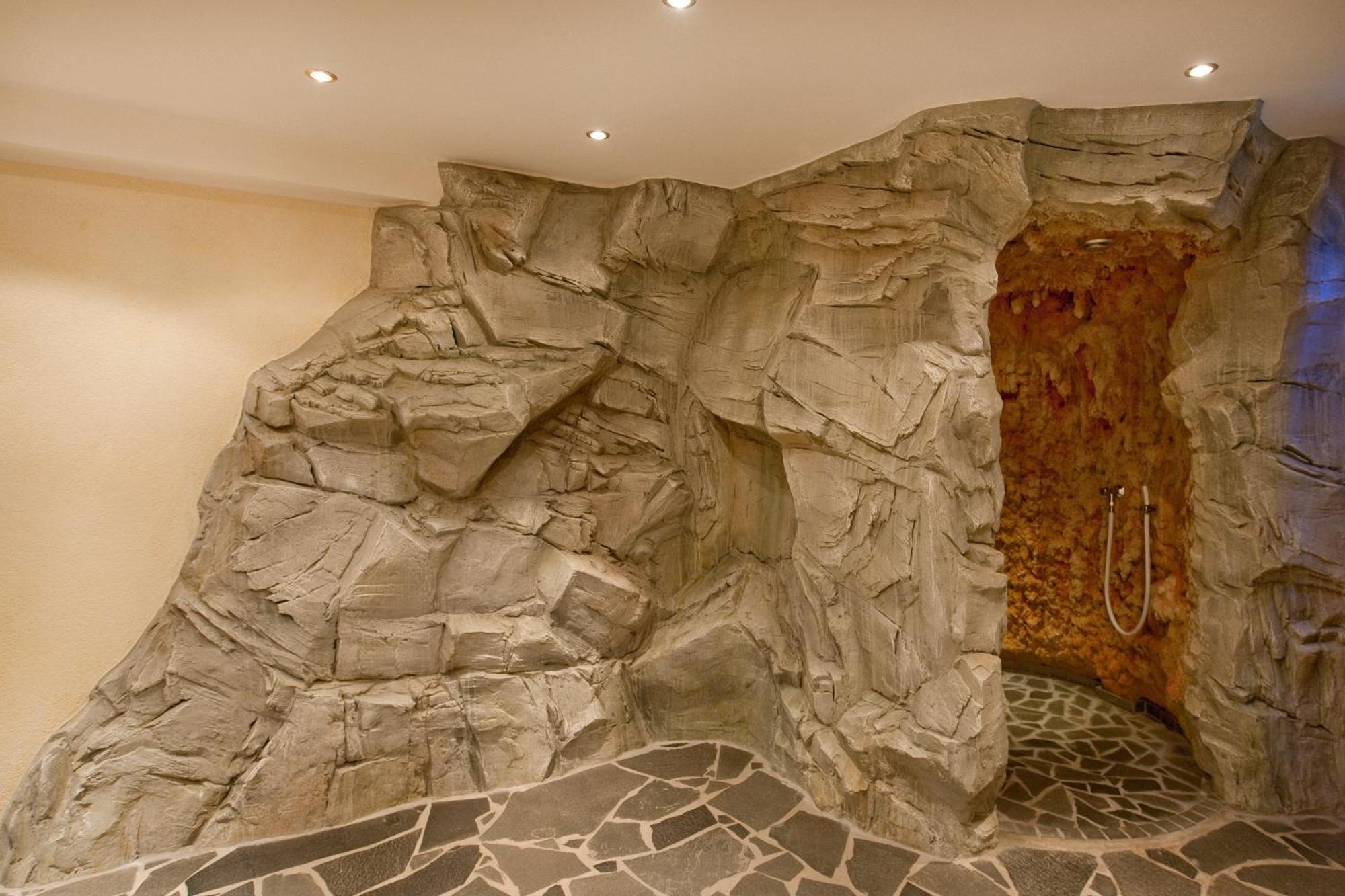 Hotel Jagdhof Bed & Breakfast オーバーグールグル エクステリア 写真