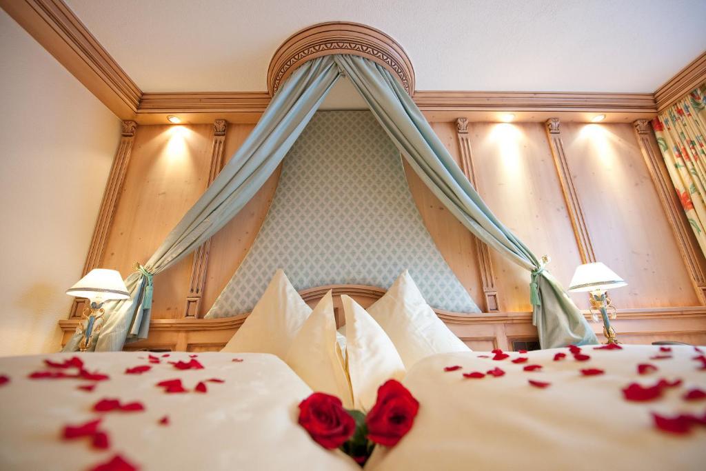 Hotel Jagdhof Bed & Breakfast オーバーグールグル 部屋 写真